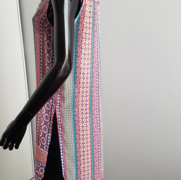 Timing See Through Collard Sleeveless Top Size S.  (M) - Picture 5 of 7